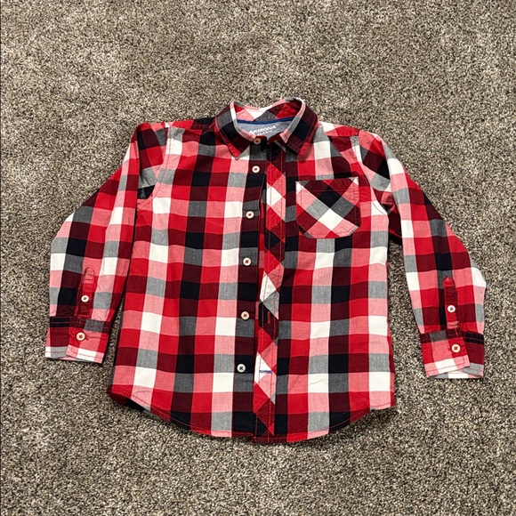 Boys Arizona Jeans Red Black White Long Sleeve Button Down Shirt Size 5 - Picture 1 of 4